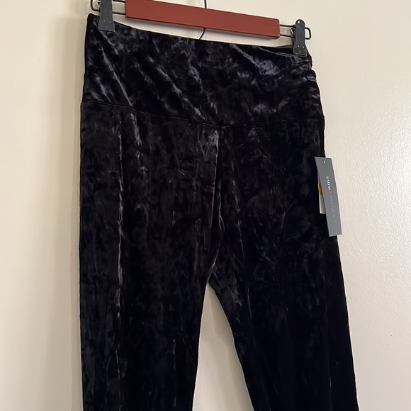 🆕 Intro Love The Fit Velvet Stretch Leggings - Picture 5 of 13